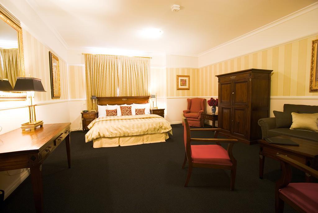 Redearth Boutique Hotel Mount Isa Pokoj fotografie